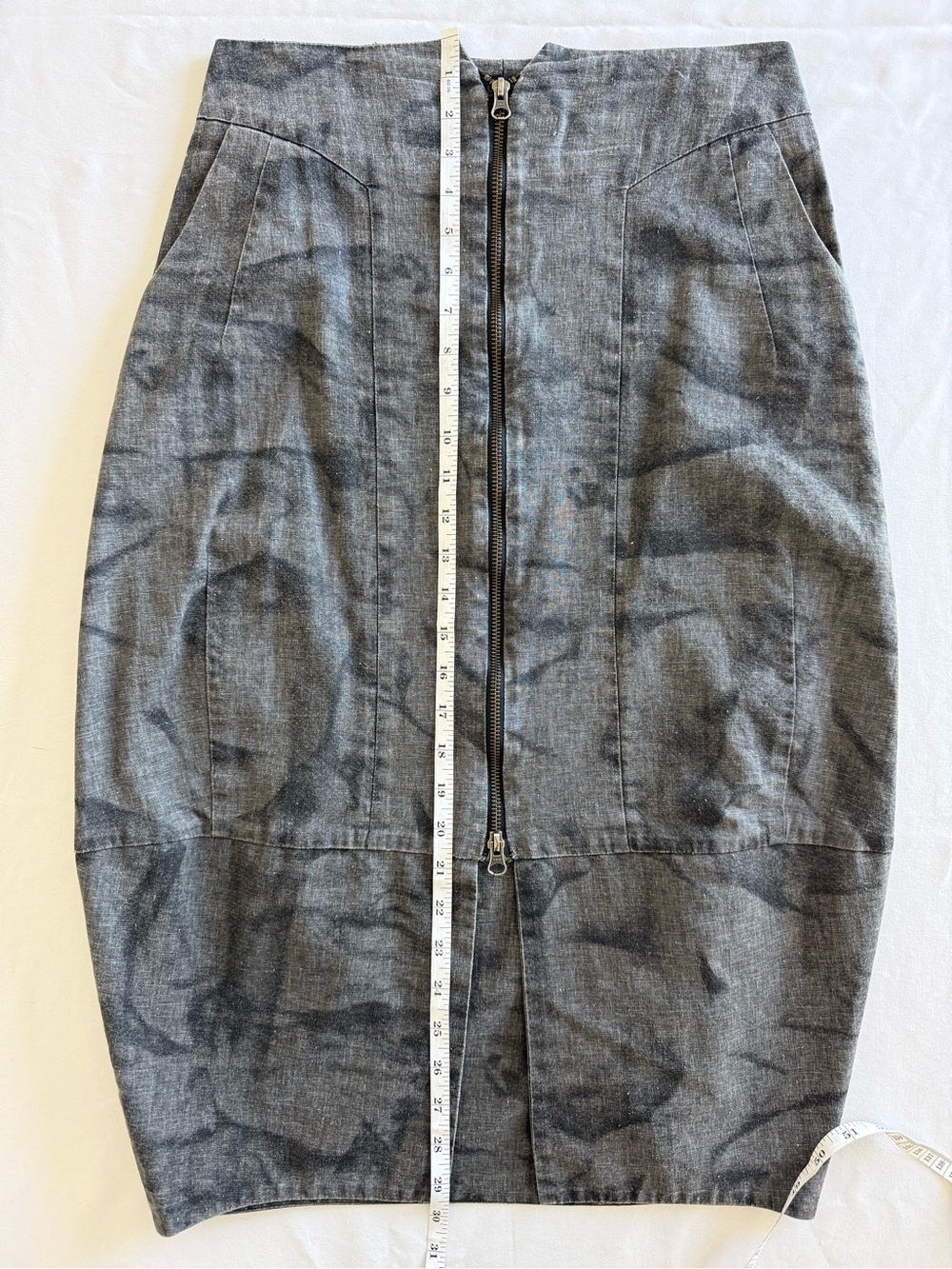 Maya Negri Gray Front-Zip Pencil Skirt - Picture 7 of 9